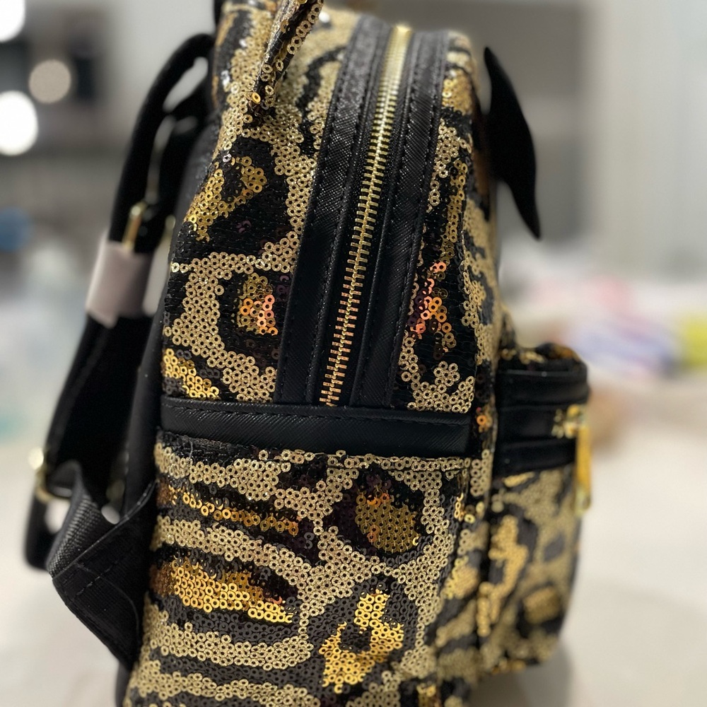 Disney Loungefly Animal Kingdom Leopard Sequined Mini Backpack New W/out Tag - Picture 5 of 9